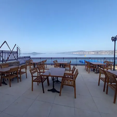 Hotel Cihan Ayvalı