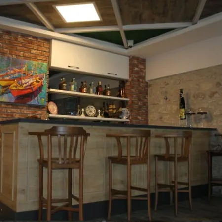 Hotel Cihan Ayvalı